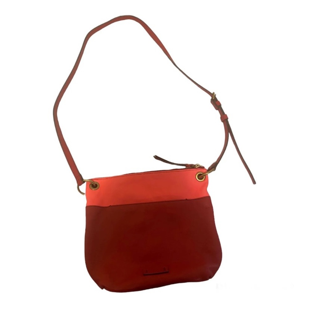 Fossil Crossover Purse 
Red Leather
Zipper
Two toned